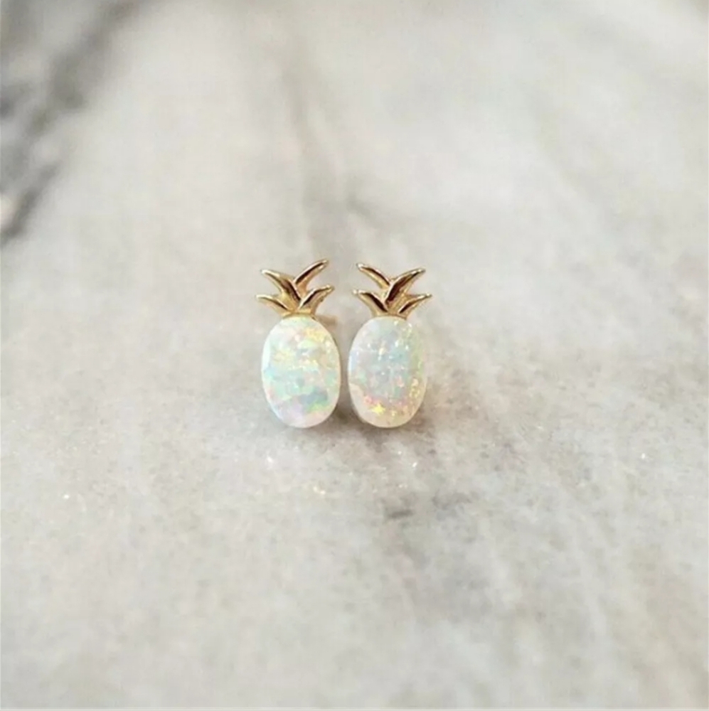 NWOT Opal Pineapple Gold stud earrings